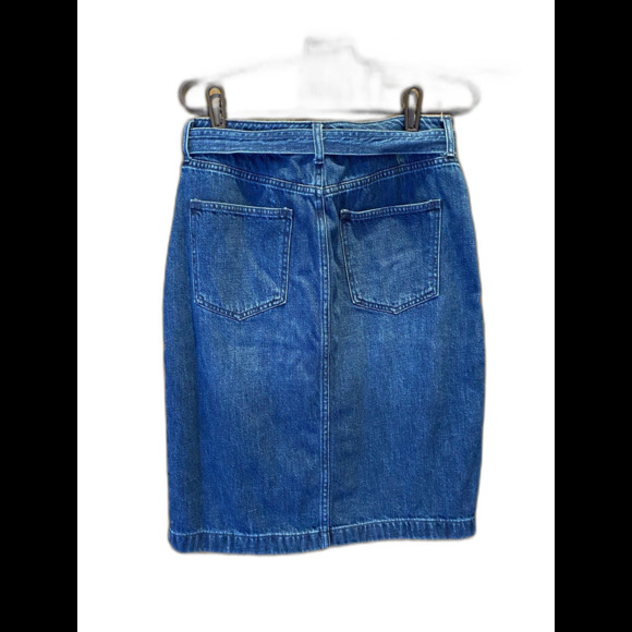 GAP Retro Skirt Denim Women’s Size 8 / 29T Casual  w/ Belt & Kick Pleat - Picture 1 of 9